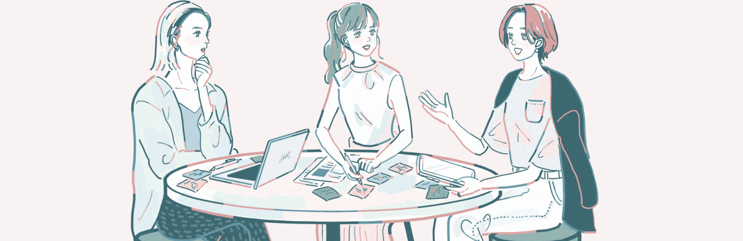 3人の女性がテーブルを囲みノートやカードを見ながら話し合うイラスト