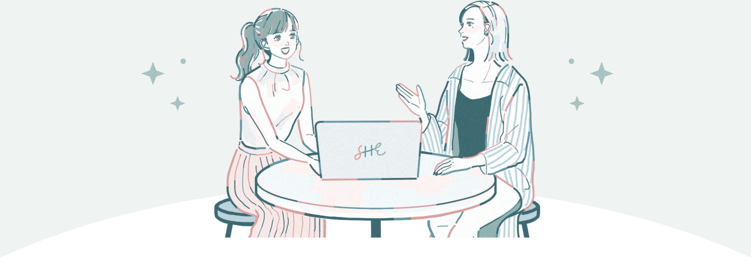 2人の女性がSHElikesのロゴが入ったノートPCを囲んで会話するイラスト